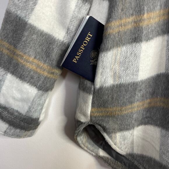 BlankNyc Cozy Gray Plaid Brushed Fleece Lined Shacket Shirt Jacket womens M new - Picture 5 of 13